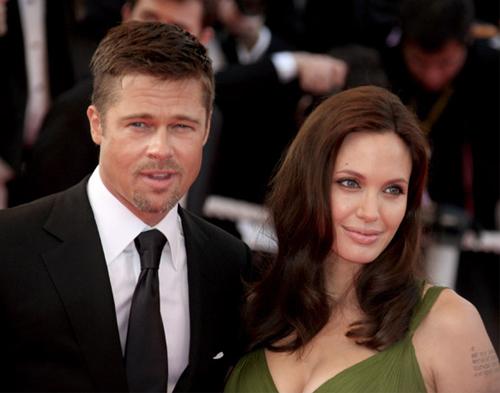 Lovely Family ala Angelina Jolie dan Brad Pitt